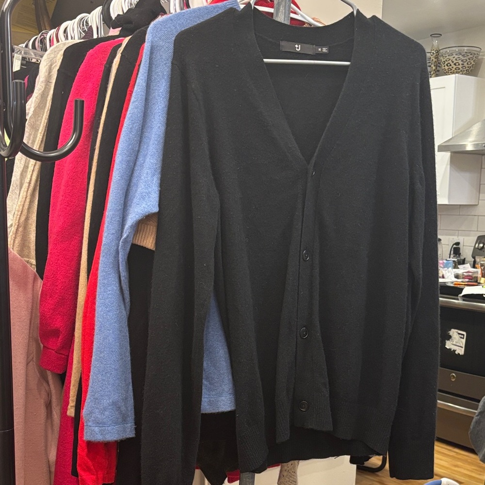 Black +J V-Neck Cardigan